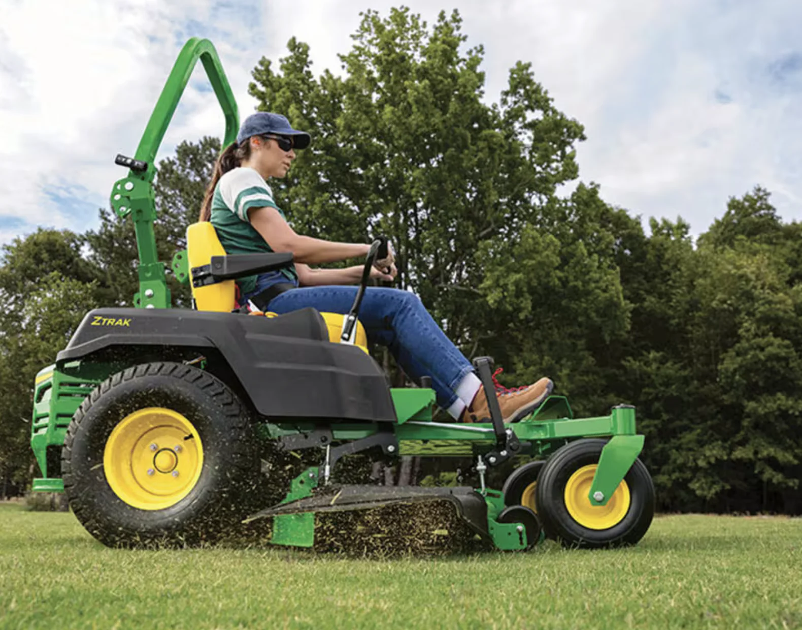 John Deere Z515E ZTrak 54-in 24 -HP V-twin Gas Zero-turn Riding Lawn Mower
