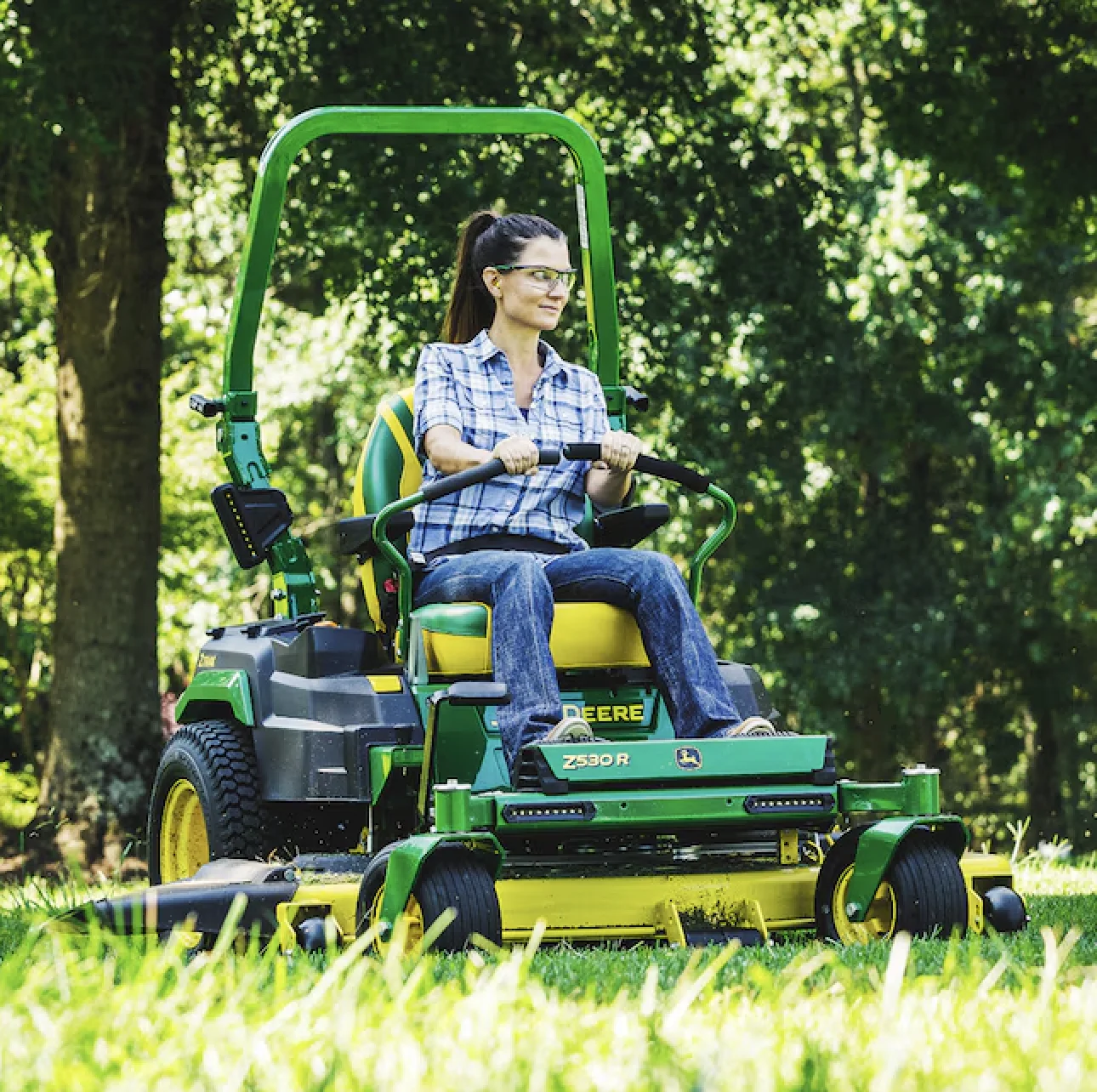 John Deere Z530R 54-in 24 -HP V-twin Zero-turn riding lawn mower