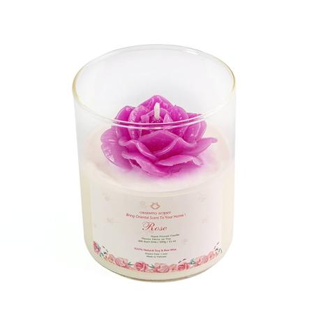 شمعة برائحة الورد – رومانسية ومريحة