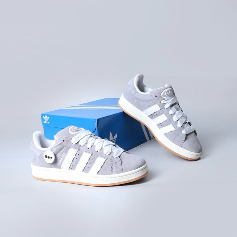 Adidas Campus النسخة الأولى