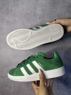 Adidas Campus النسخة الأولى