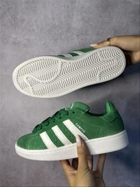 Adidas Campus النسخة الأولى