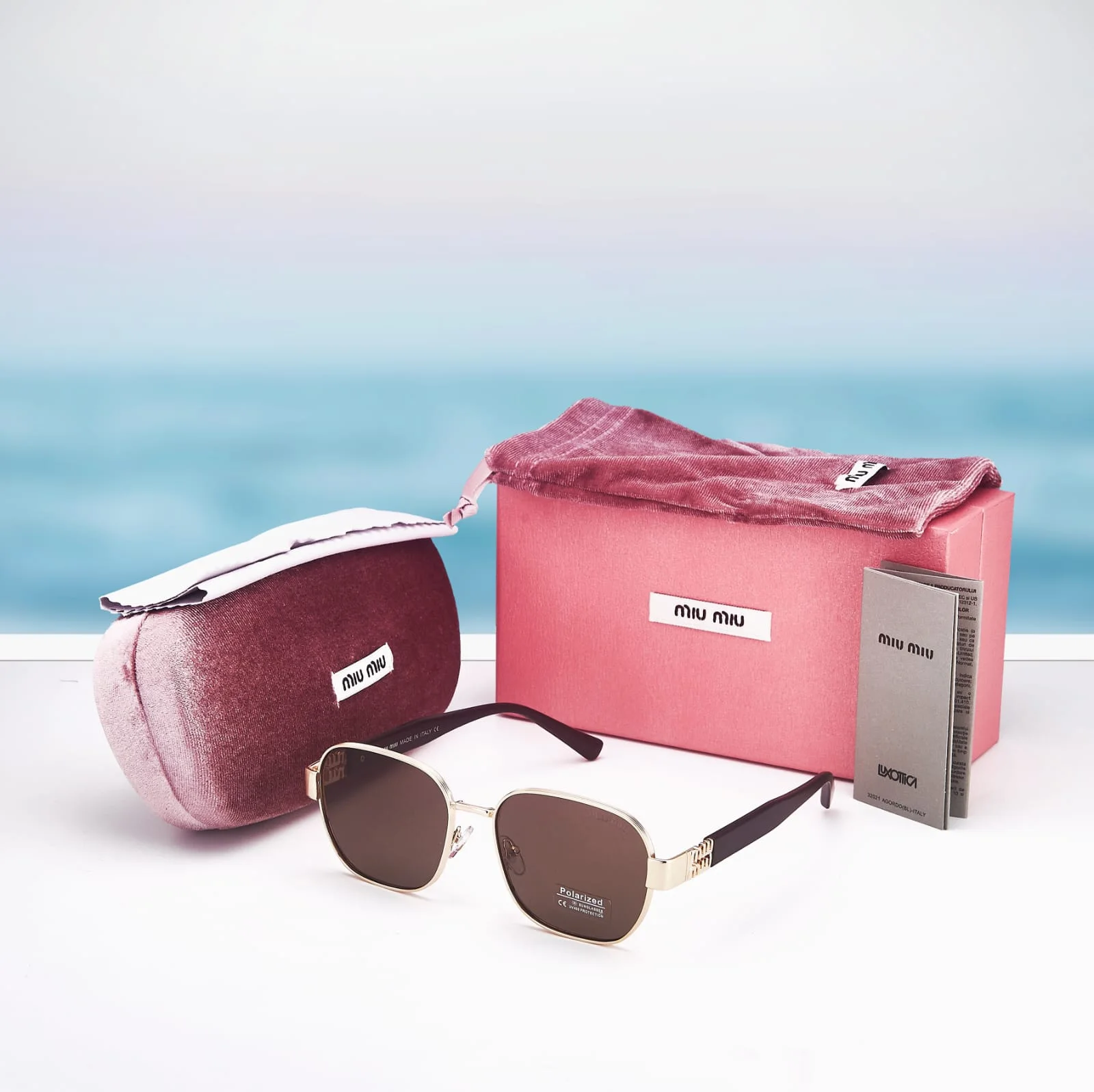 LUNETTES DE SOLEIL MIU8