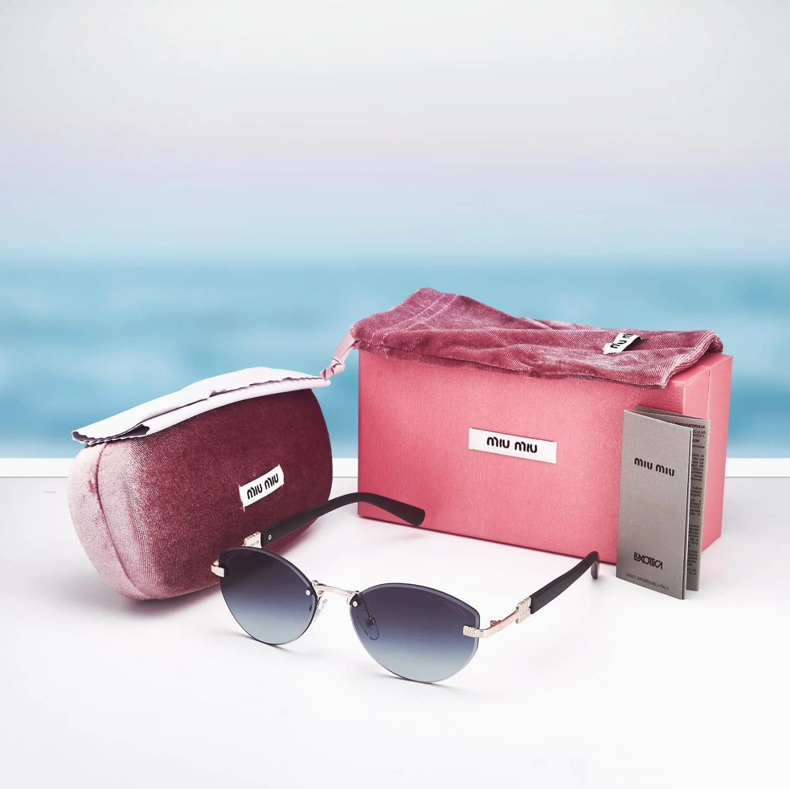 LUNETTES DE SOLEIL MIU7