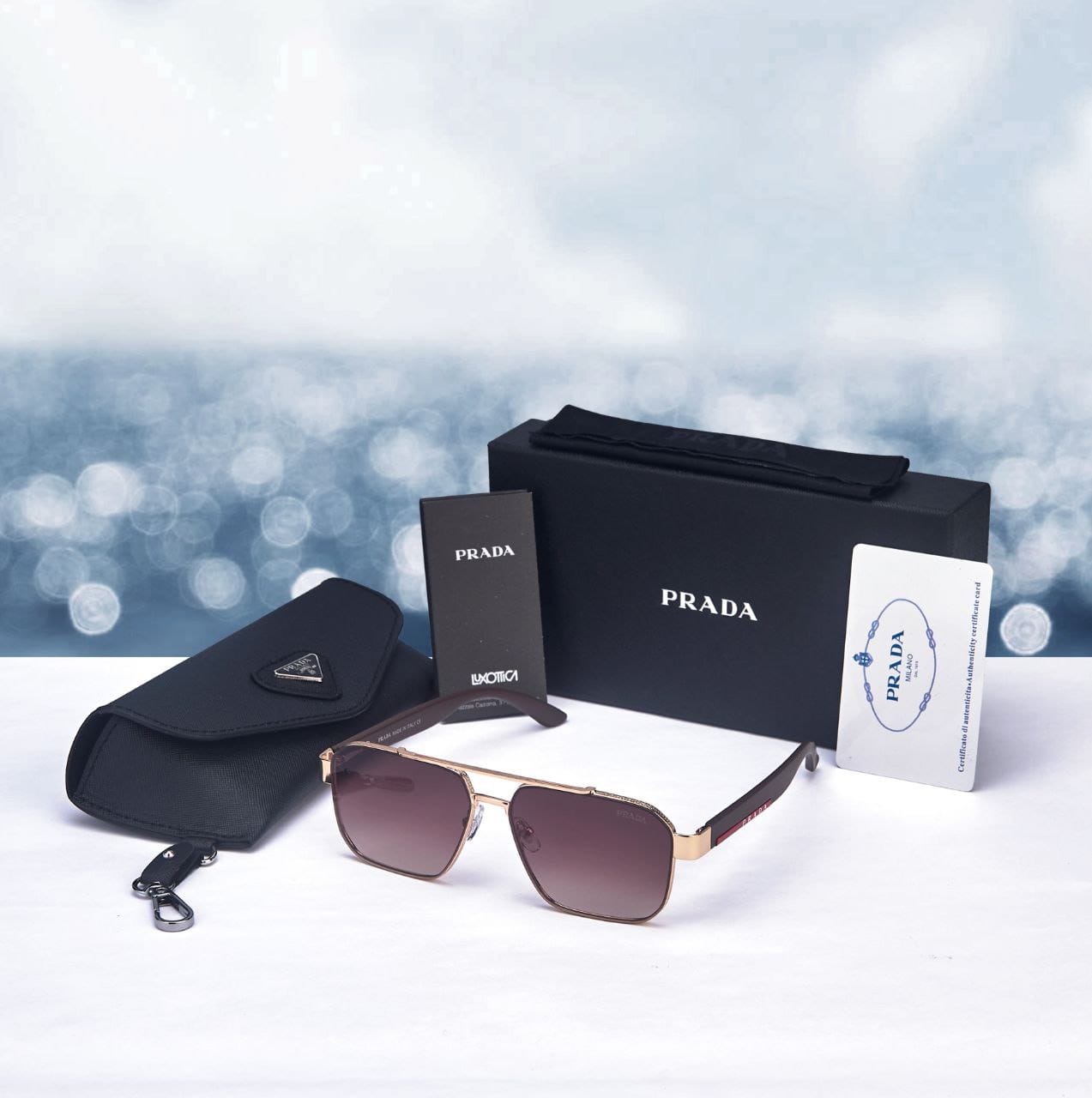 LUNETTE DE SOLEIL PRADA