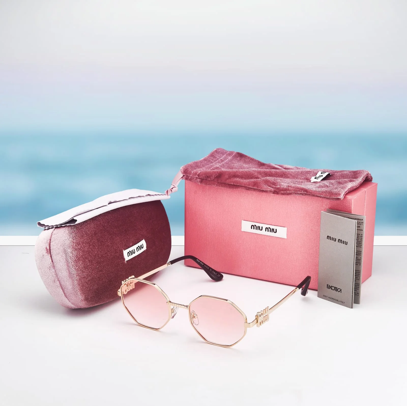 LUNETTES DE SOLEIL MIU9