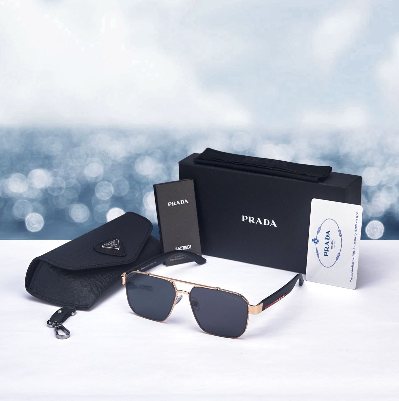 LUNETTE DE SOLEIL PRADA