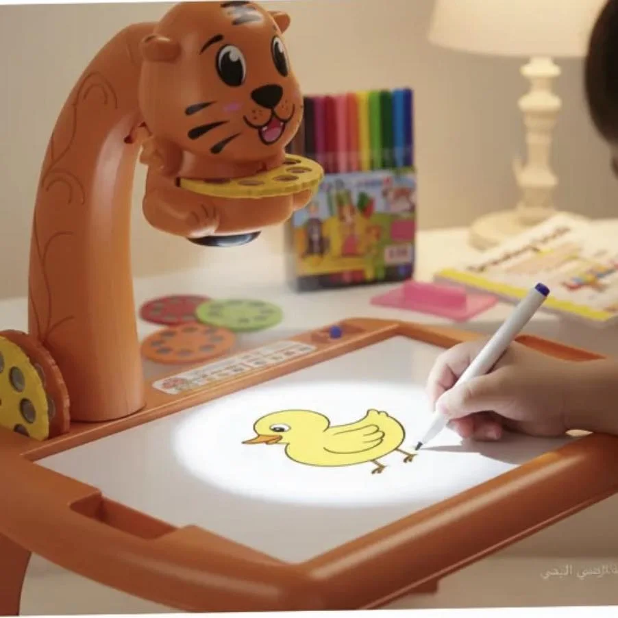 طاولة تعليمية للأطفال مع بروجكتور للرسم والتلوين + 12 قلم