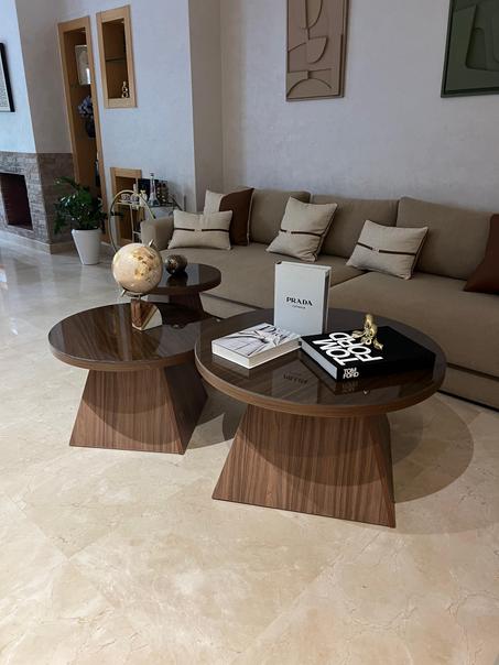 tables basses pyramide