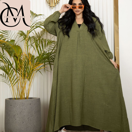 "Robe Longue Vert Militaire – Élégance Authentique et Charme Oriental"