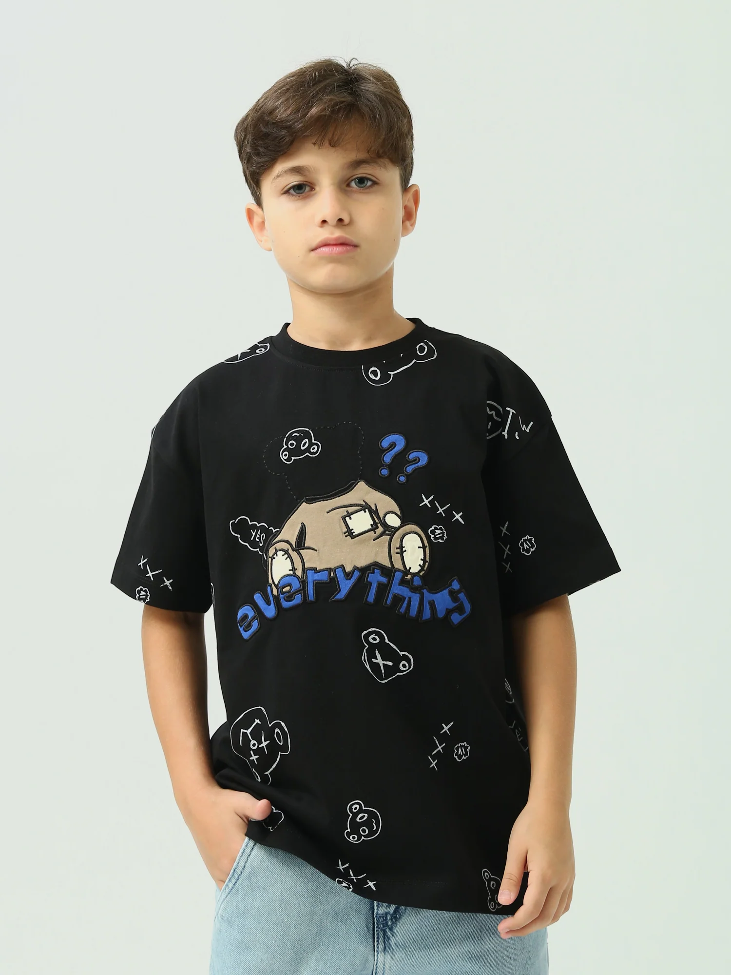 Everythings Overseized Tshirt