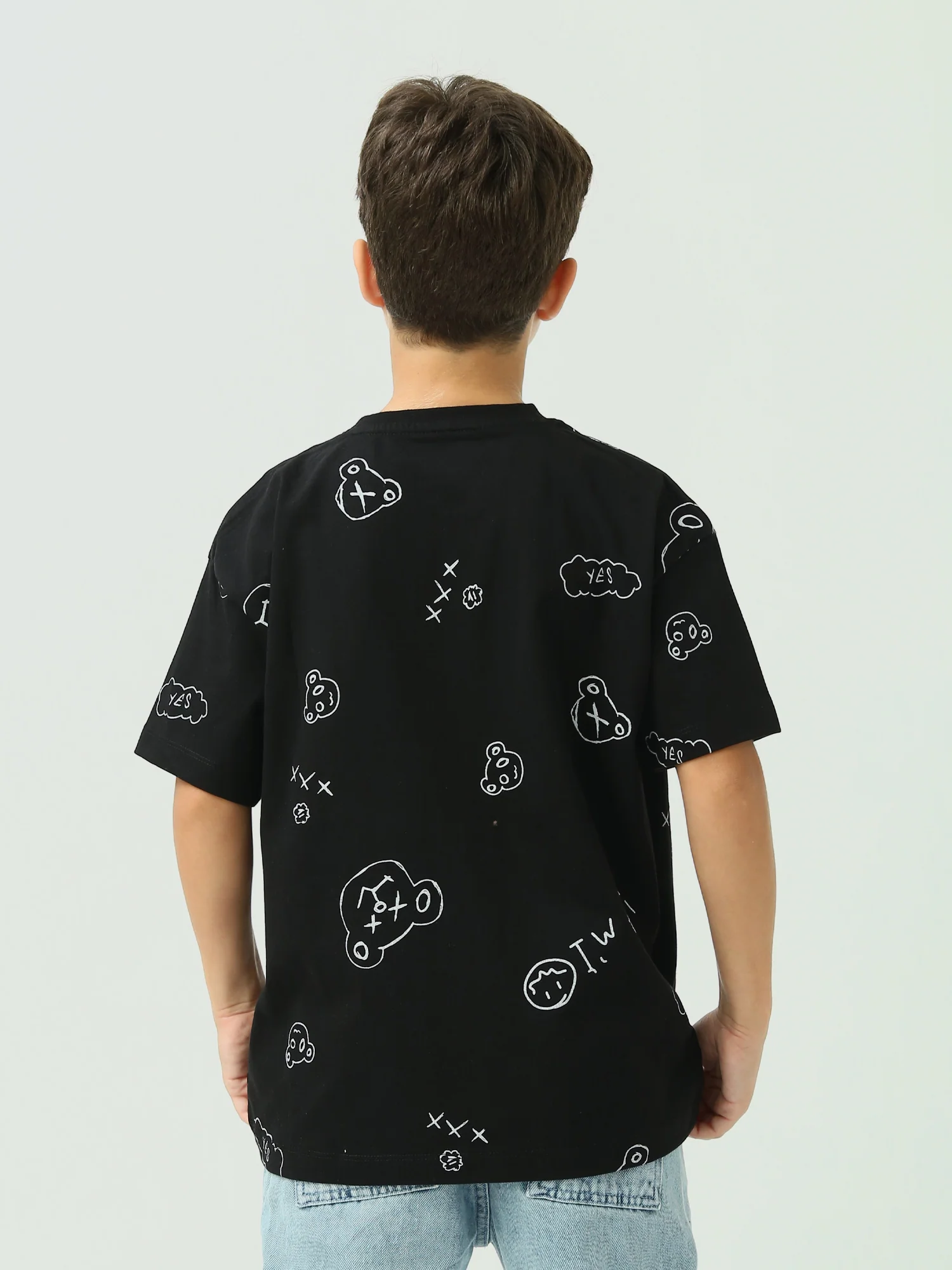 Everythings Overseized Tshirt