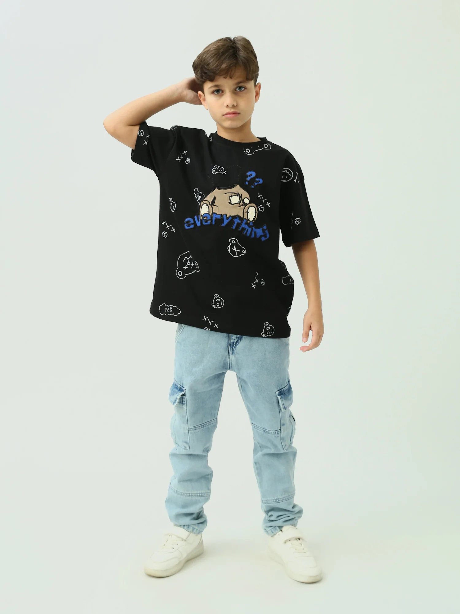 Everythings Overseized Tshirt