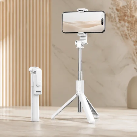 Wireless Bluetooth Selfie Stick