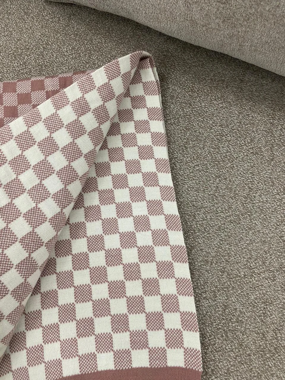 Ensemble Echarpe + Bonnet LV Marron Rosé UNISEXE
