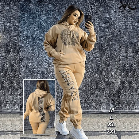 كيطمة VERSACE آخر مكاين للخروج و الرياضة