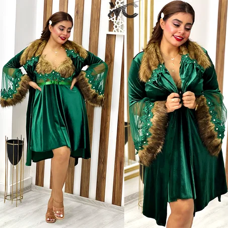 طقم للنوم و الإثارة من مجموعة فاخرة مثير يتكون من قطعتين بالريش يجمع بين الأناقة و الإثارة