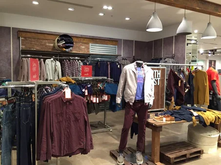 ملابس رجالية