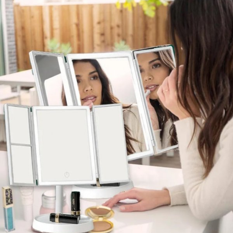 مرآة المكياج القابلة للطي اللاسلكية