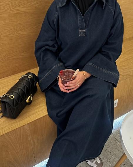 Robe Jeans – إطلالة خريفية لا تُقاوم
