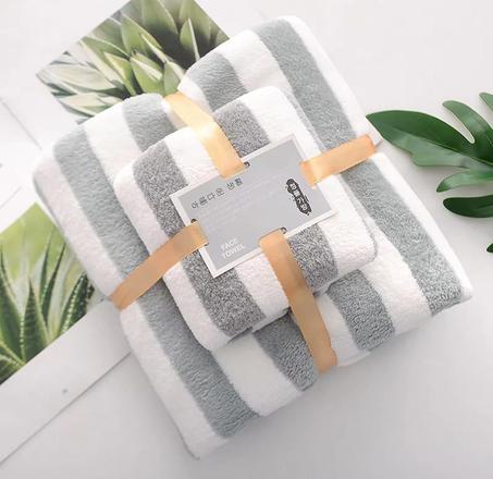 Pastel Comfort Striped Towel Set  مجموعة مناشف الراحة