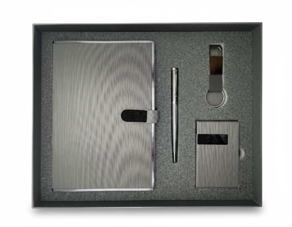 COFFRET VIP NOTEBOOK A5 + PORTE CARTE +  PORTE CLES + STYLO N003