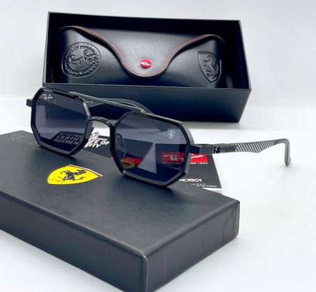 Soyez unique avec les Ray-Ban Ferrari