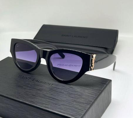 Saint Laurent – L’audace du luxe