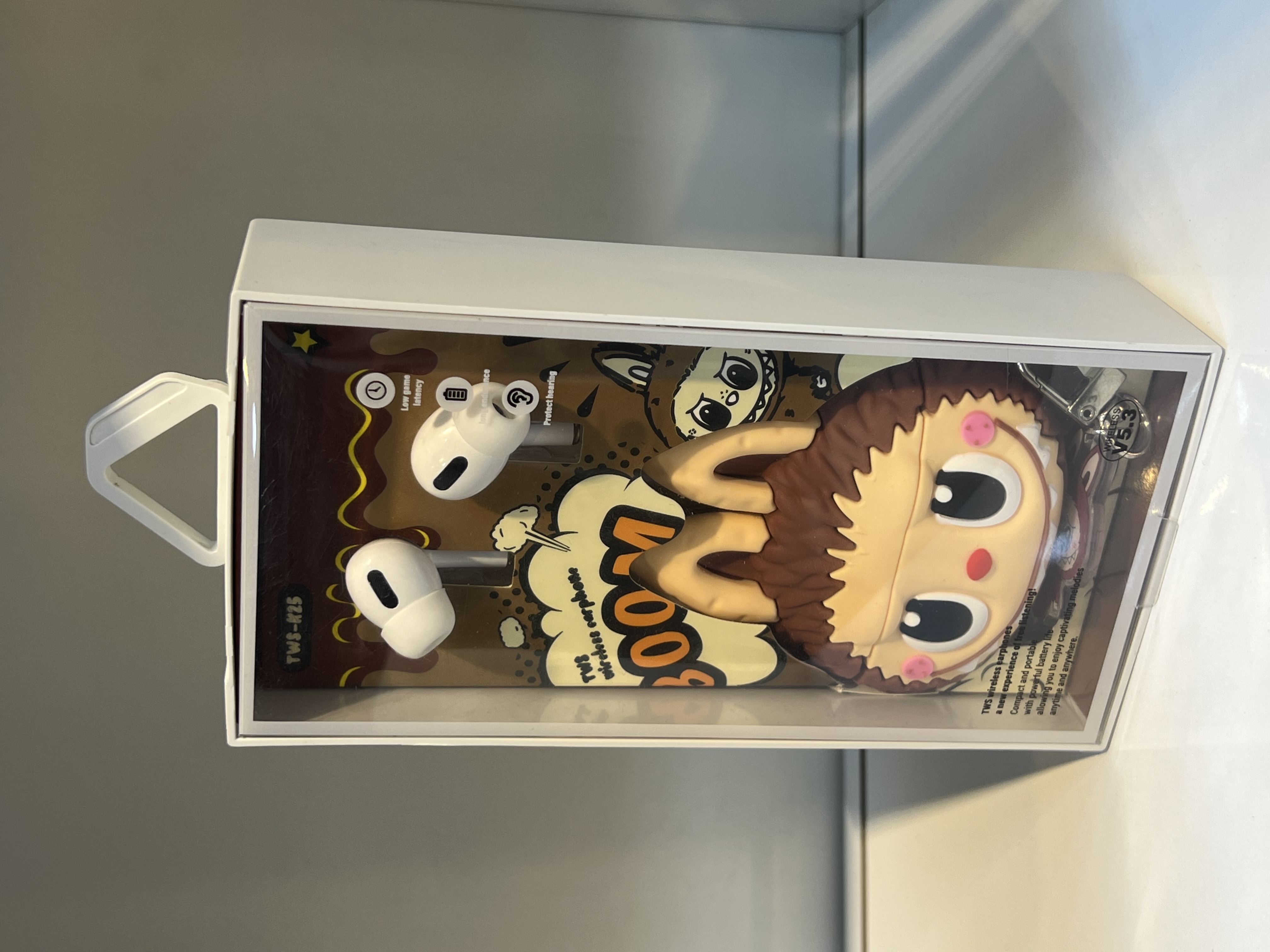 AirPods Labubu