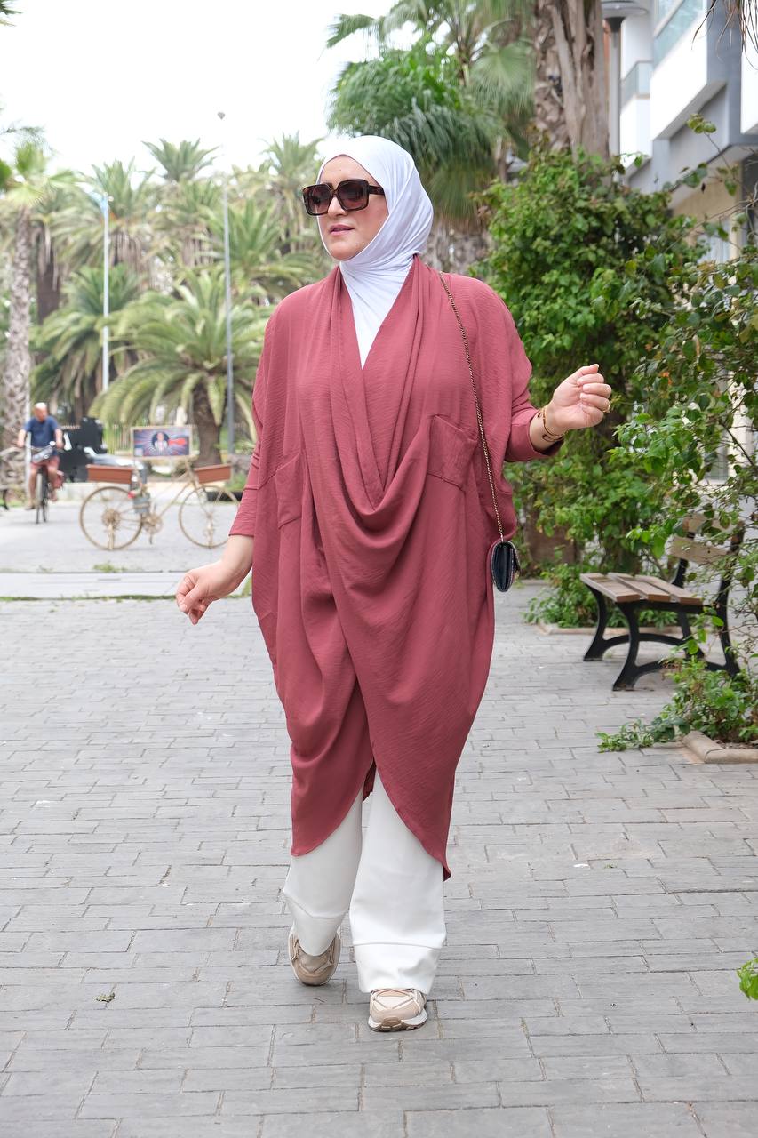 احمر