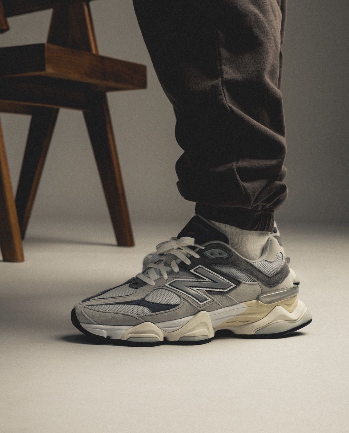 new balance '9060' en Taupe, Gris Clair, Gris Foncé