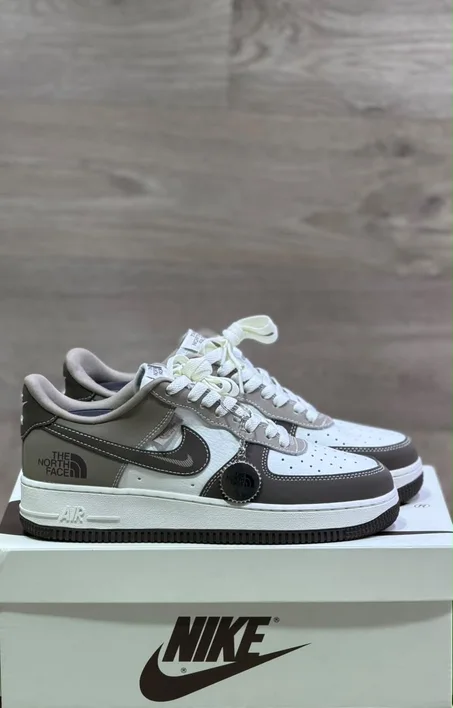 AF1 MARON