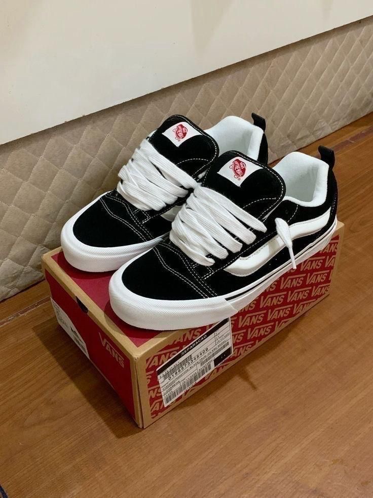 Vans Knu Skool
