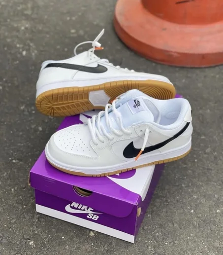 Nike sb dunk low white