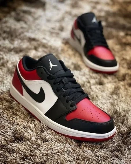 Jordan Low black Red