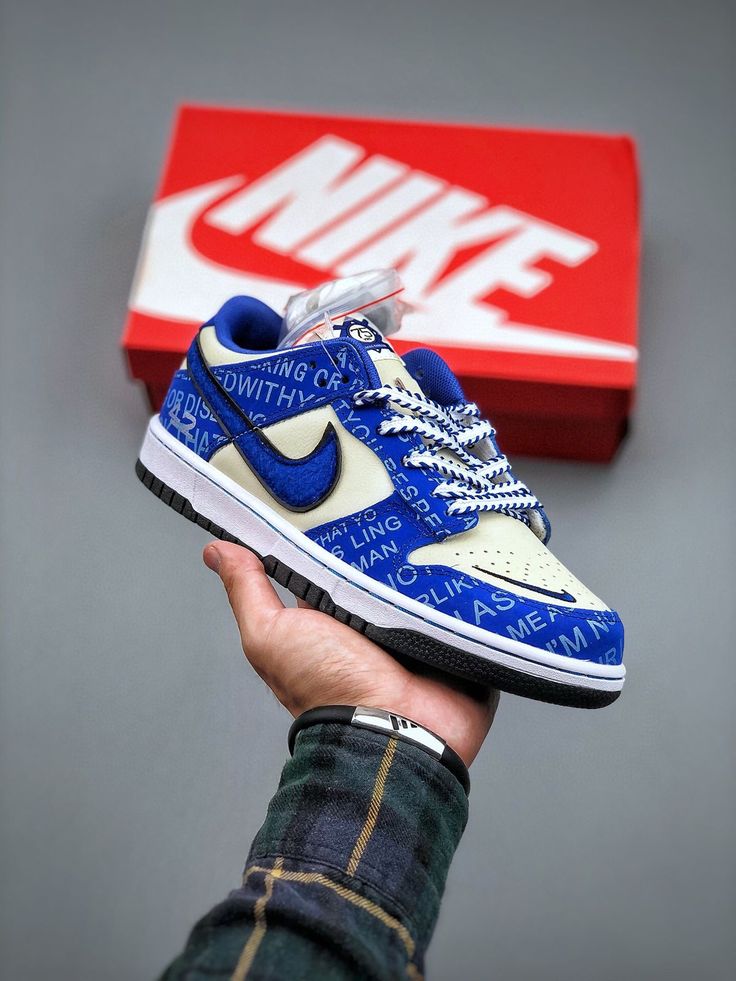 Nike Dunk Low 'Jackie Robinson'