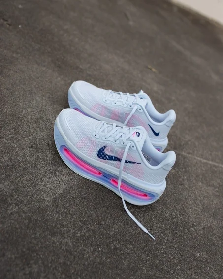Nike Vomero Premium Bleu ciel