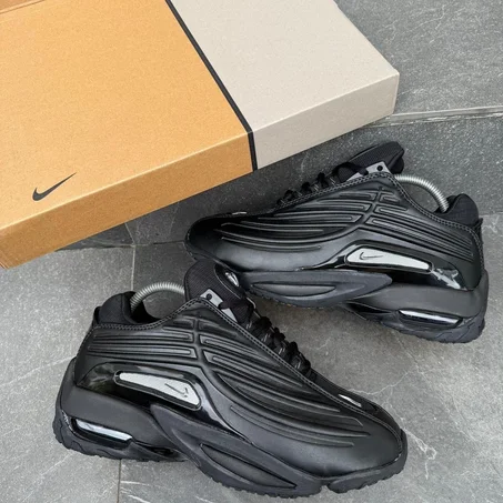 Nocta Full black