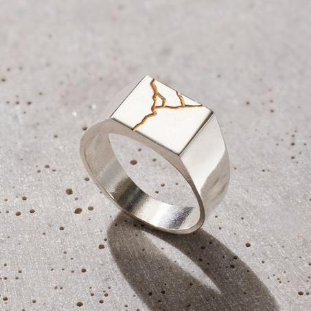 Bague en Argent 925 Pur Carrée, Très Chic avec Gravure et Détail Doré