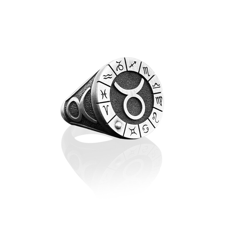 Chevalière Signe du Zodiaque Taureau (Toro) Oxydé en Argent – Bague Astrologie pour Homme
