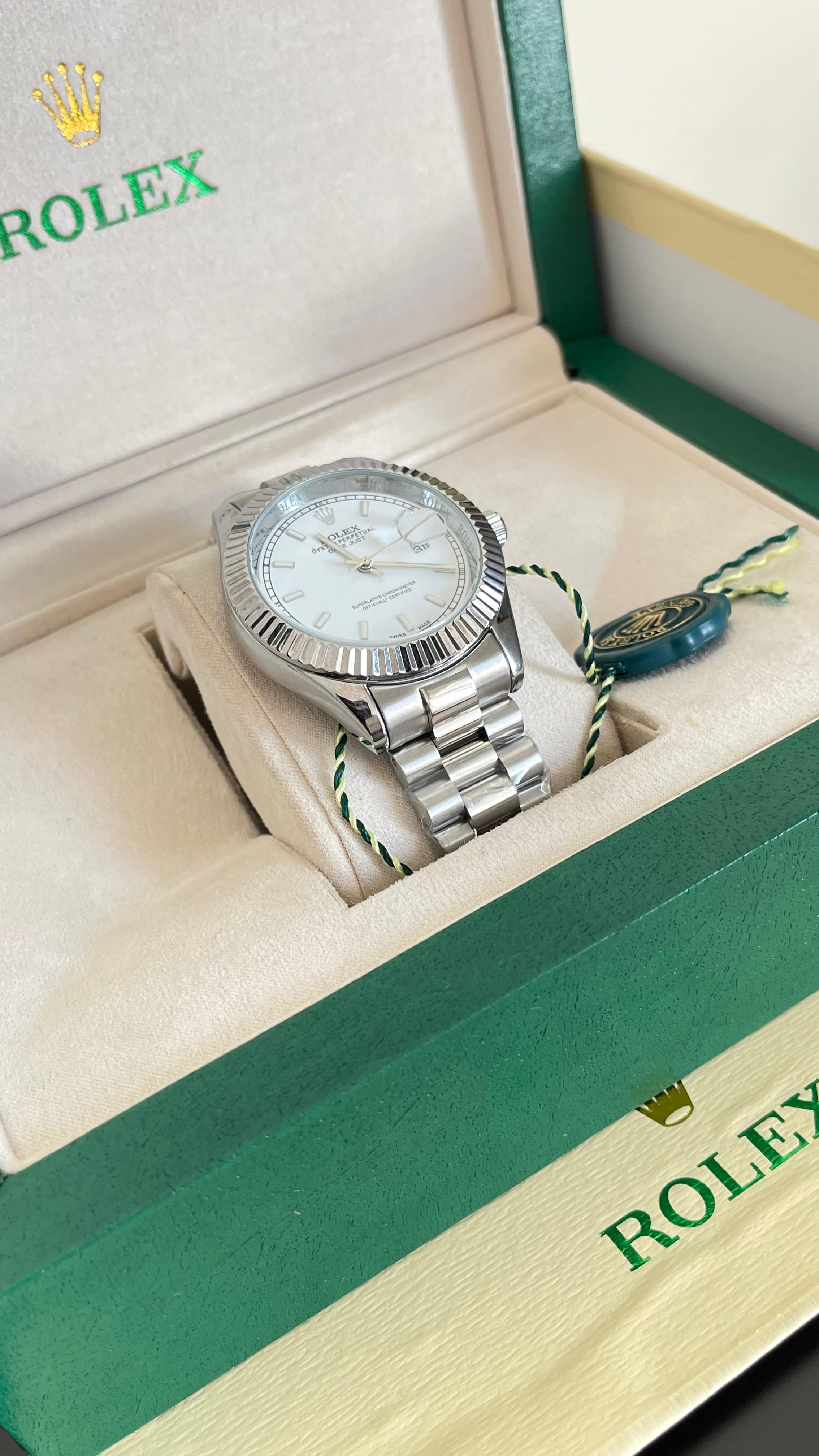 ⌚ Rolex Oyster Perpetual Bleu – L’essence du style pur