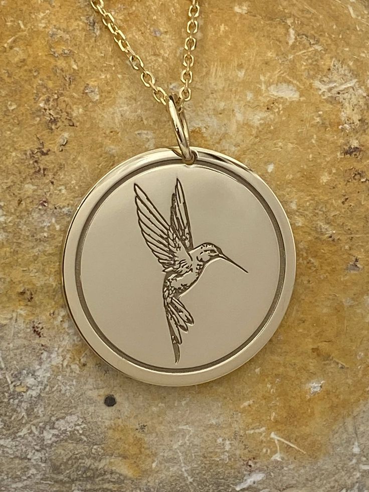 Collier Colibri en Cuivre pour Femme – Élégance et Légèreté