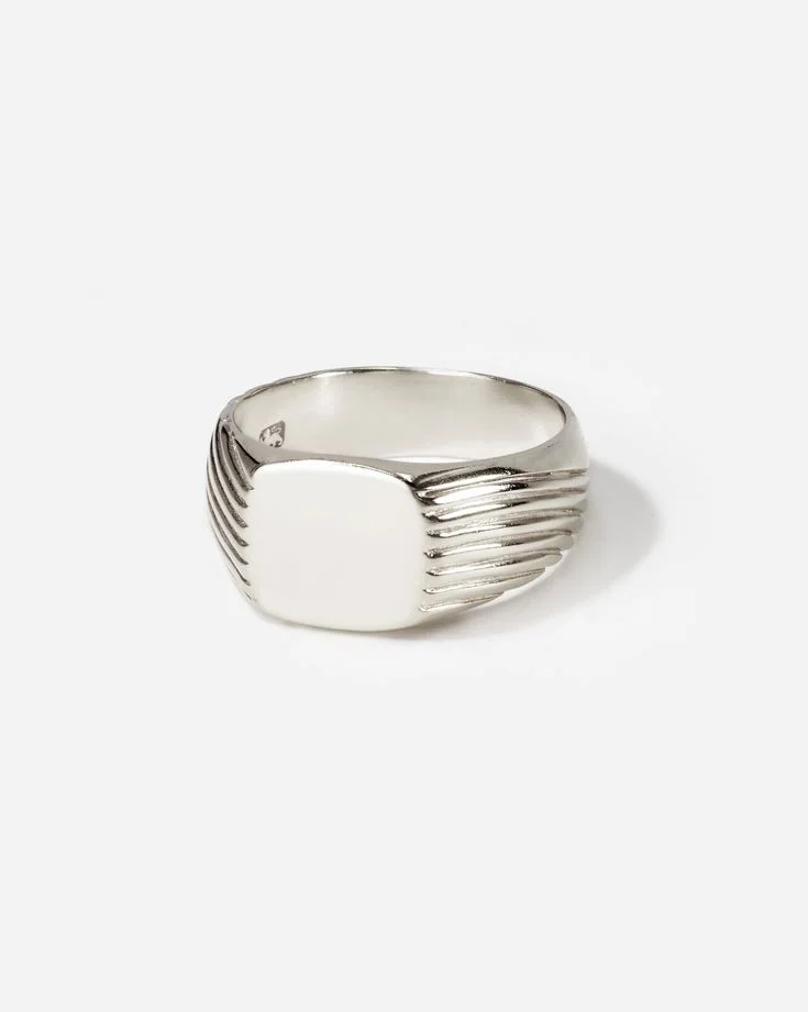 Bague en Argent pour Homme – Élégance et Caractère