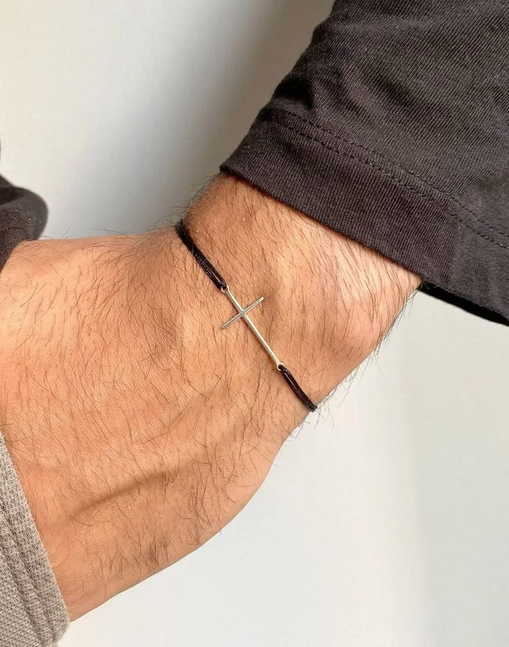 Bracelet Croix pour Homme – Style Élégant et Symbolique