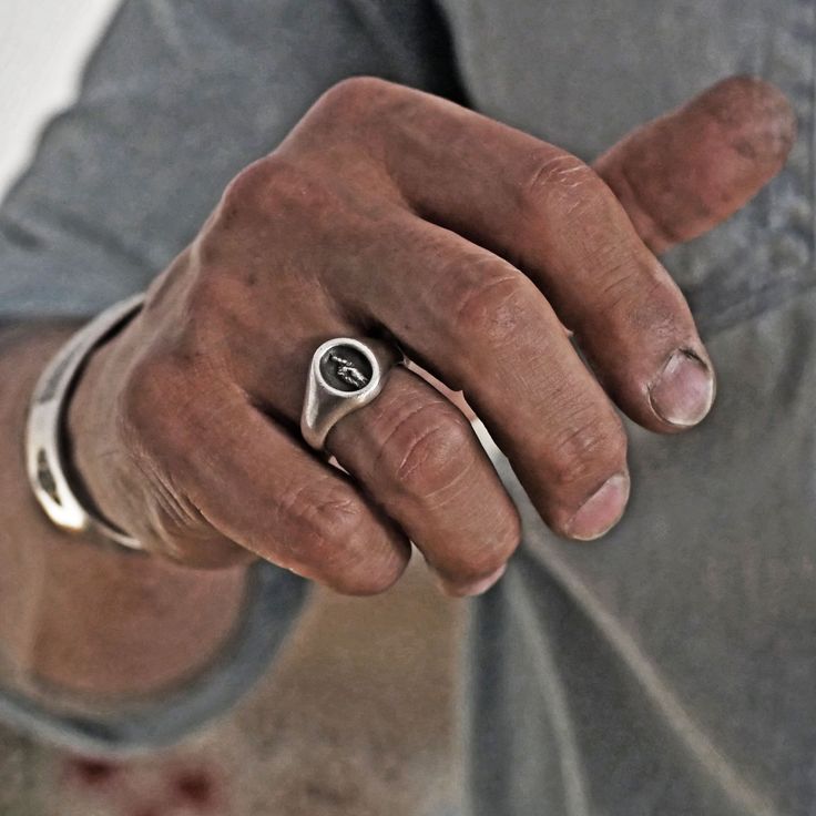 Bague en Argent 925 Gravée à la Main – Un Bijou Unique et Authentique