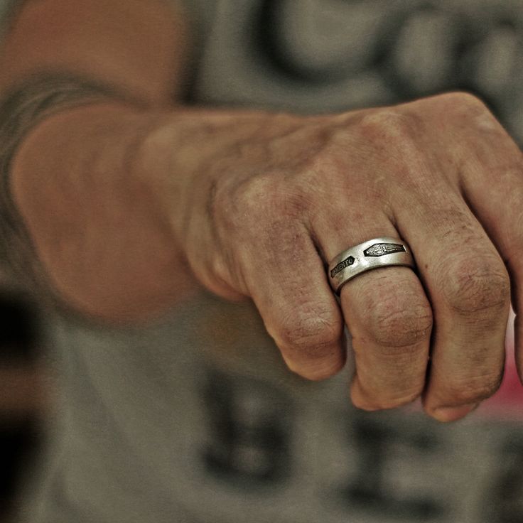 Bague en Argent 925 Gravée à la Main – Un Bijou Unique et Authentique