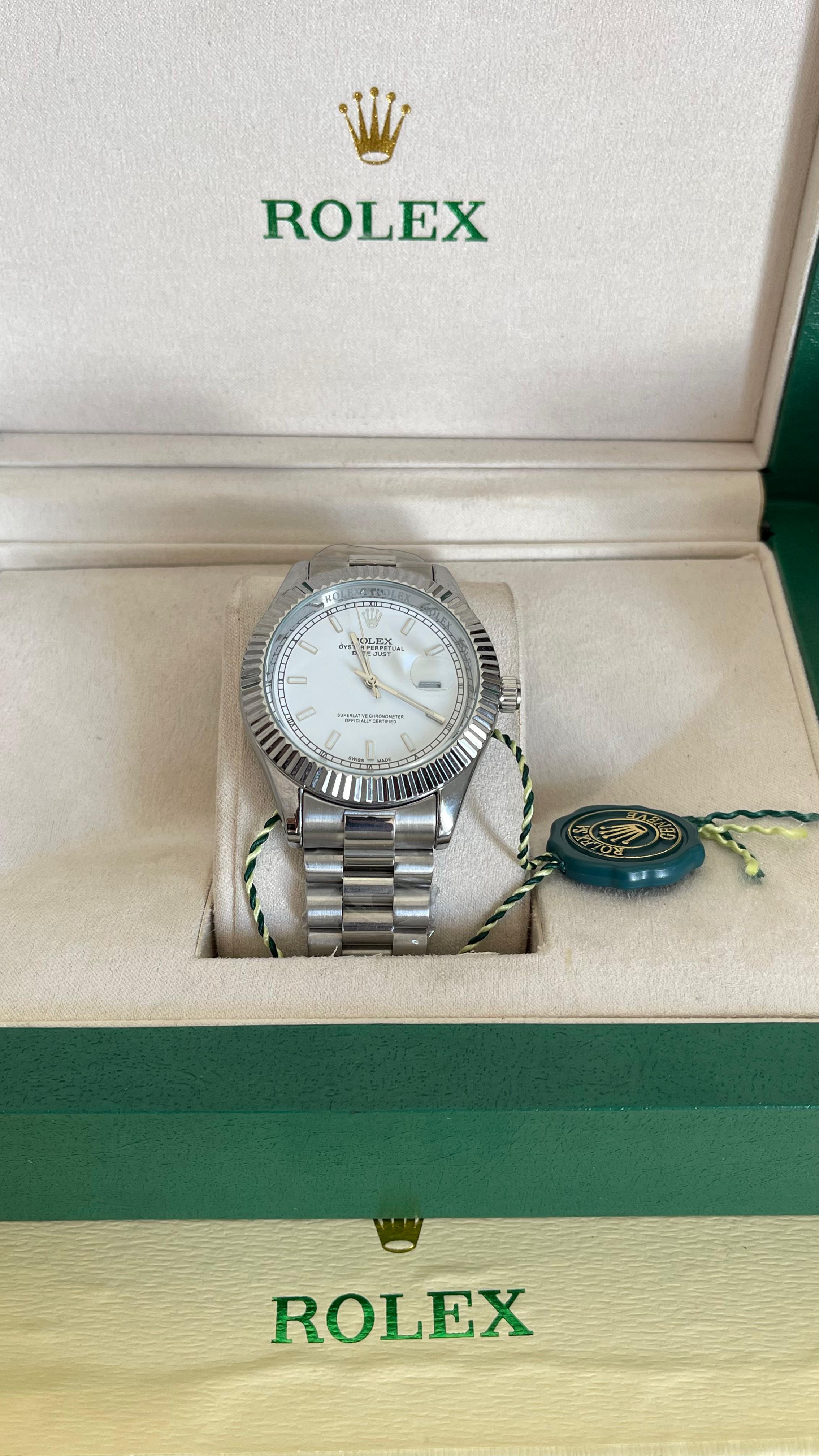 ⌚ Rolex Oyster Perpetual Bleu – L’essence du style pur