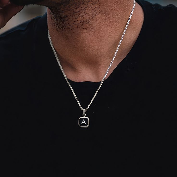 Chaîne en Argent 925 avec Pendentif Lettre Personnalisée – Élégance et Signification
