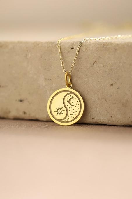 Collier Moon & Sun en Cuivre pour Femme – Harmonie et Mystère