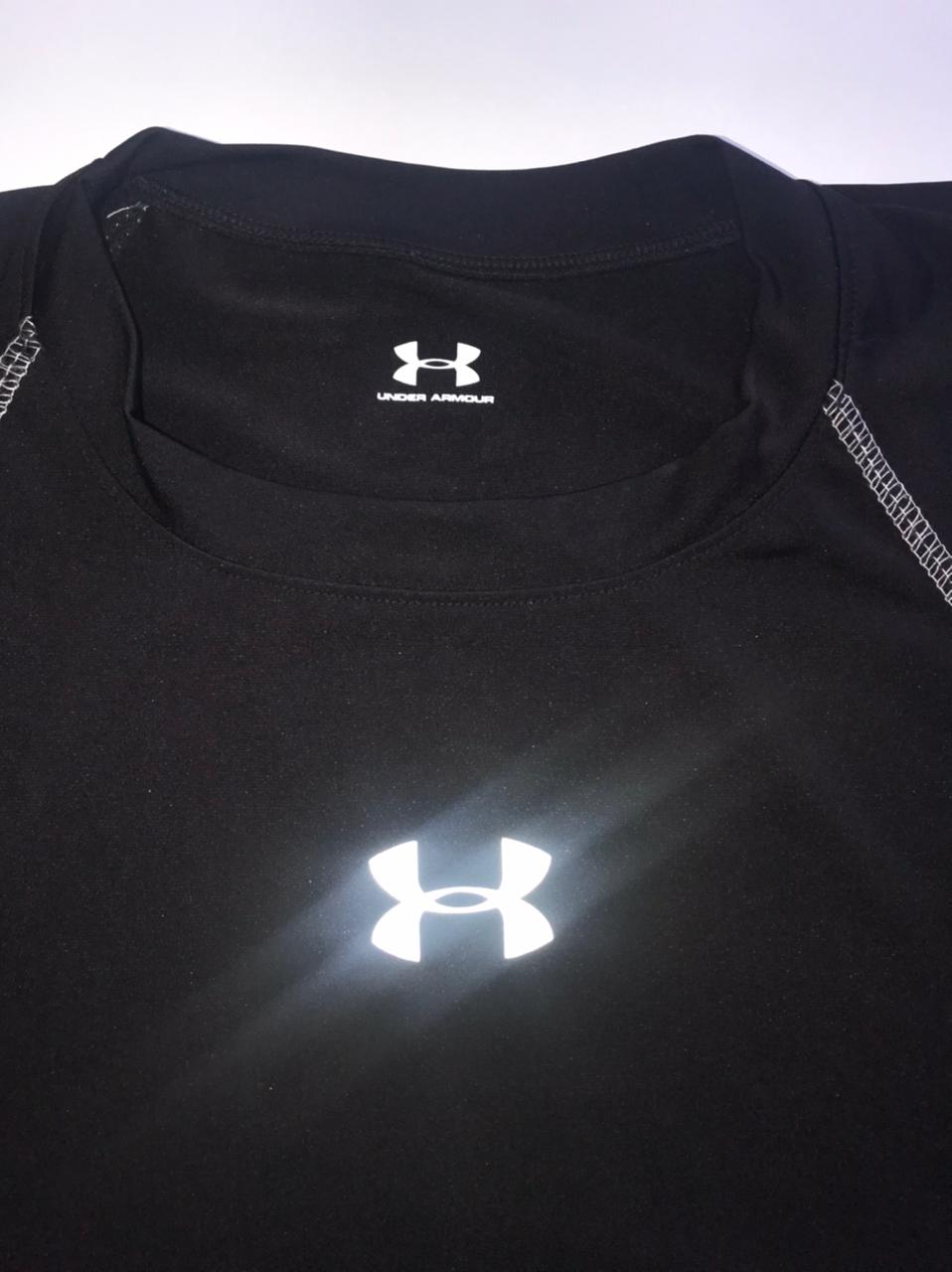 Under Armour -Noir-